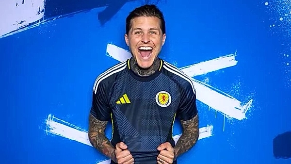 Hibs in hunt to sign Lyndon Dykes as Scotland star eyed for stunning Birmingham City transfer exit